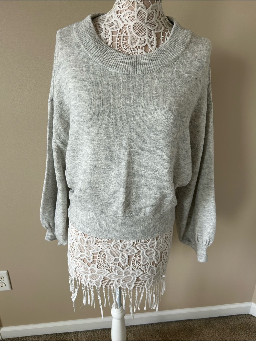 STATE Light Gray Crewneck Sweater with Balloon Sleeves
